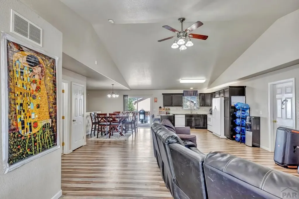 2319 Longhorn Drive Pueblo CO 81008