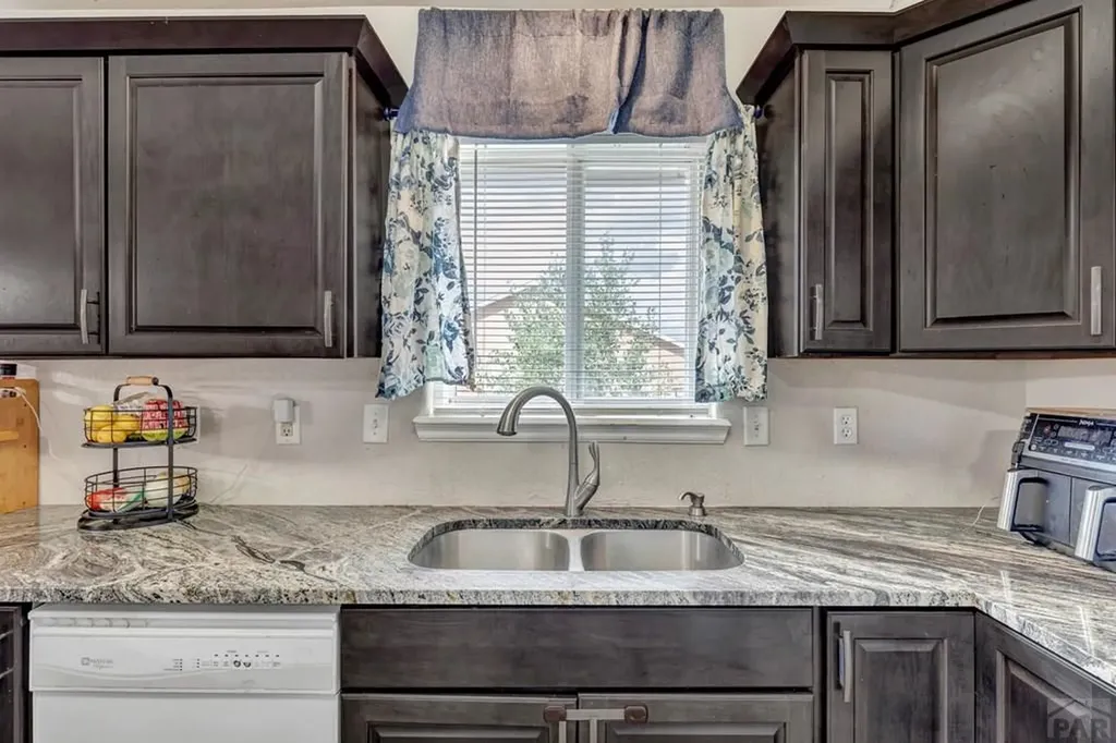 2319 Longhorn Drive Pueblo CO 81008