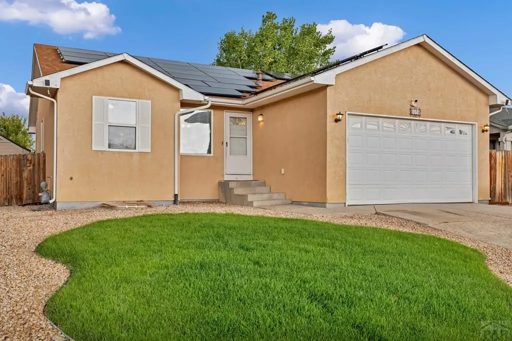 2319 Longhorn Drive Pueblo CO 81008