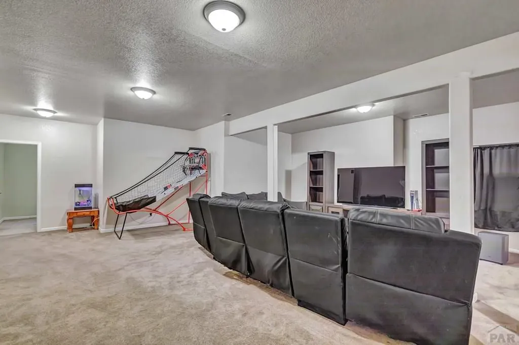 2319 Longhorn Drive Pueblo CO 81008