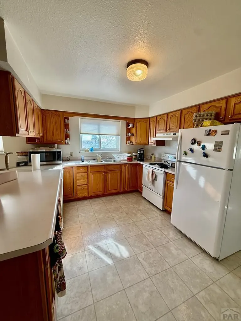 6216 Moreland Road Boone CO 81025