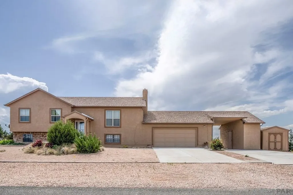 1295 S Skyline Lane Pueblo West CO 81007