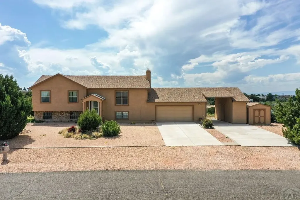 1295 S Skyline Lane Pueblo West CO 81007