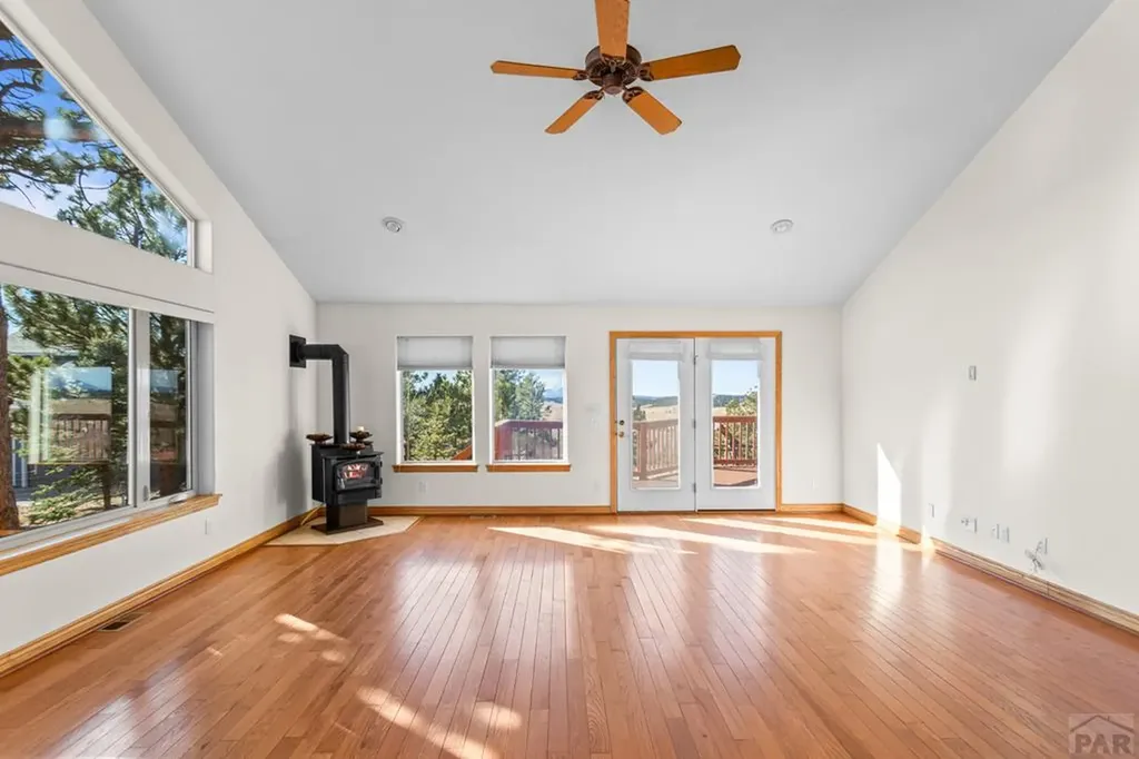 162 Ridge Top Drive Divide CO 80814