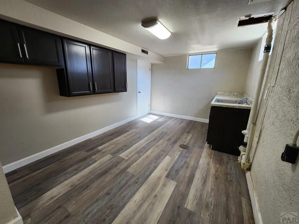 28 Stanford Avenue Pueblo CO 81005