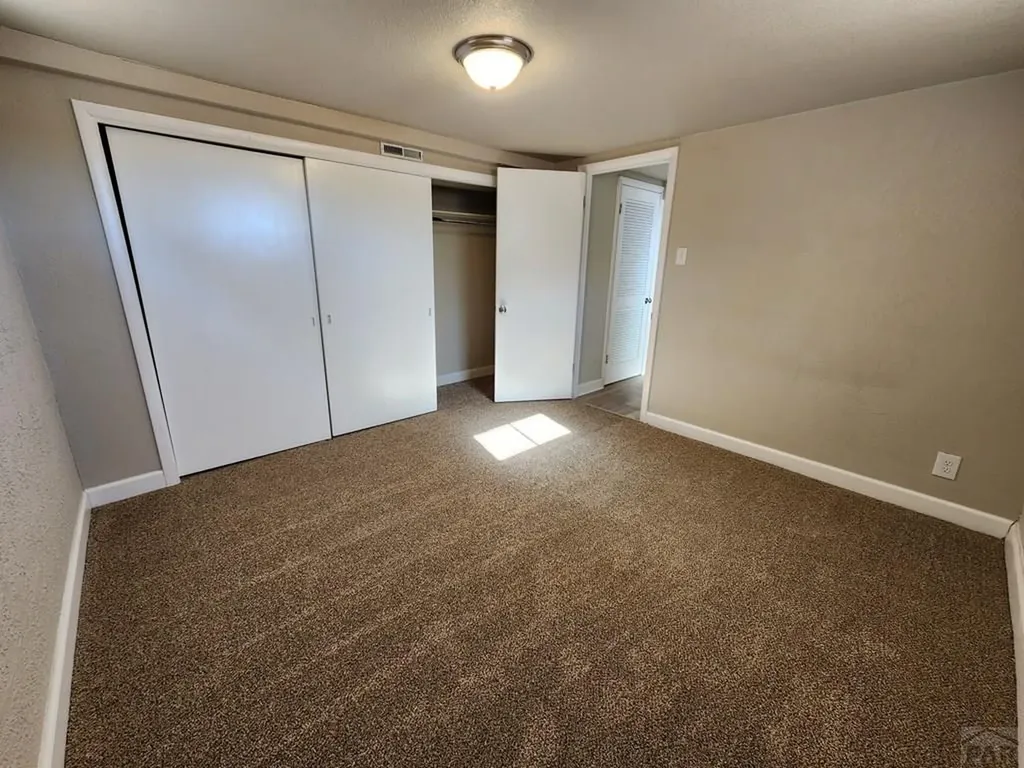 28 Stanford Avenue Pueblo CO 81005