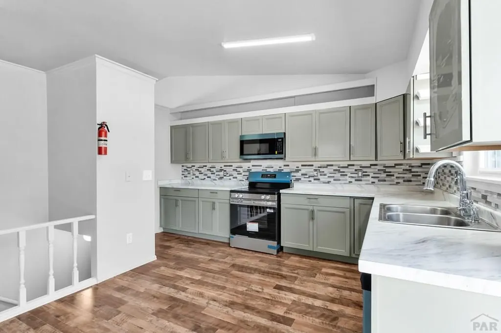 541 N Robinson Avenue Florence CO 81226