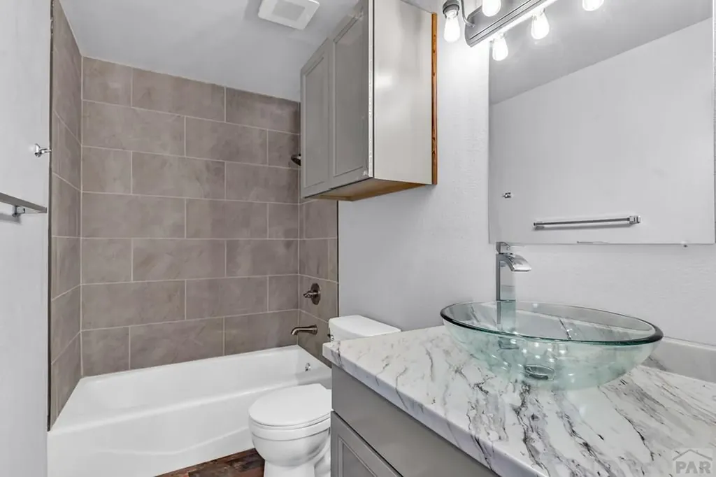 541 N Robinson Avenue Florence CO 81226