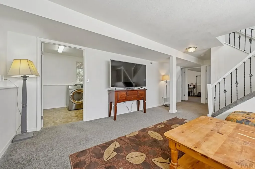 5165 Crestwood Drive Colorado Springs CO 80918