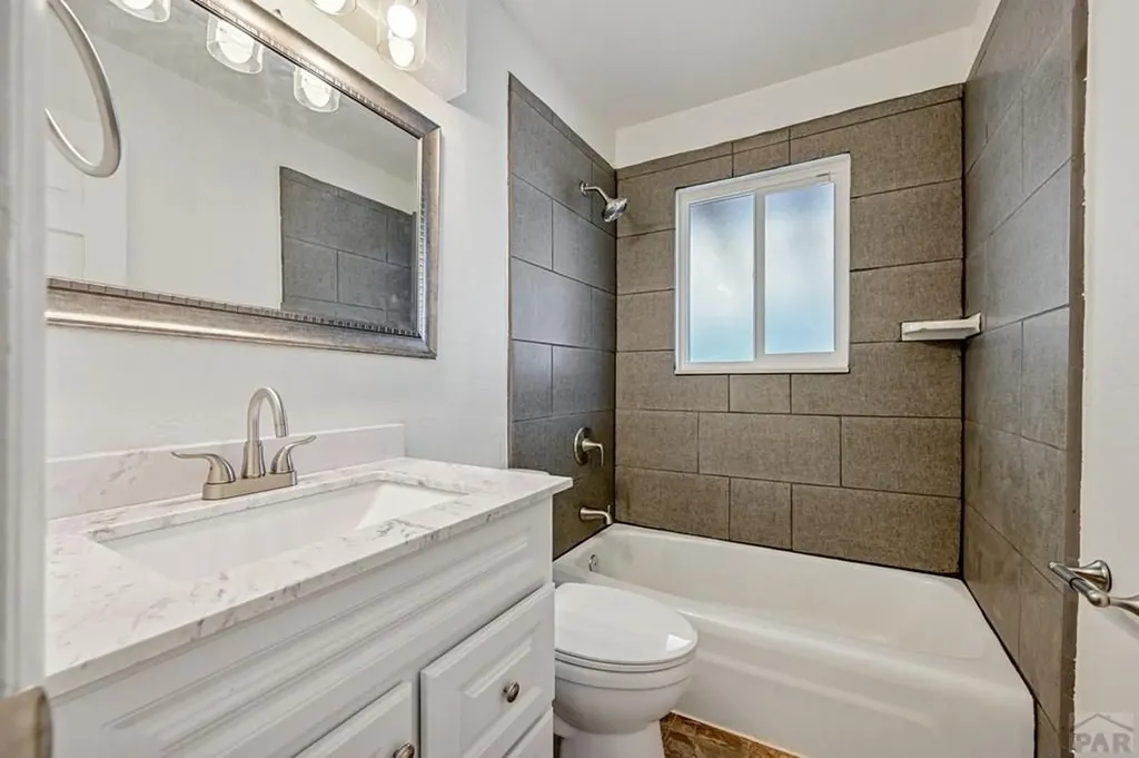 5165 Crestwood Drive Colorado Springs CO 80918