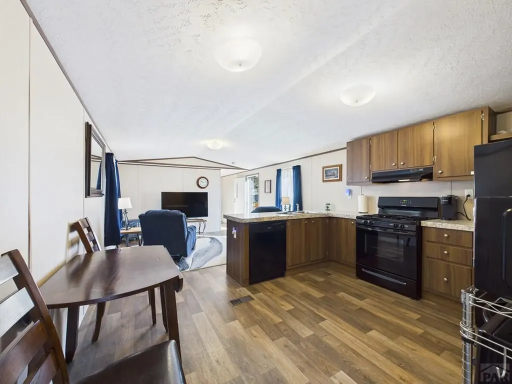 2412 Kara Court Pueblo CO 81004