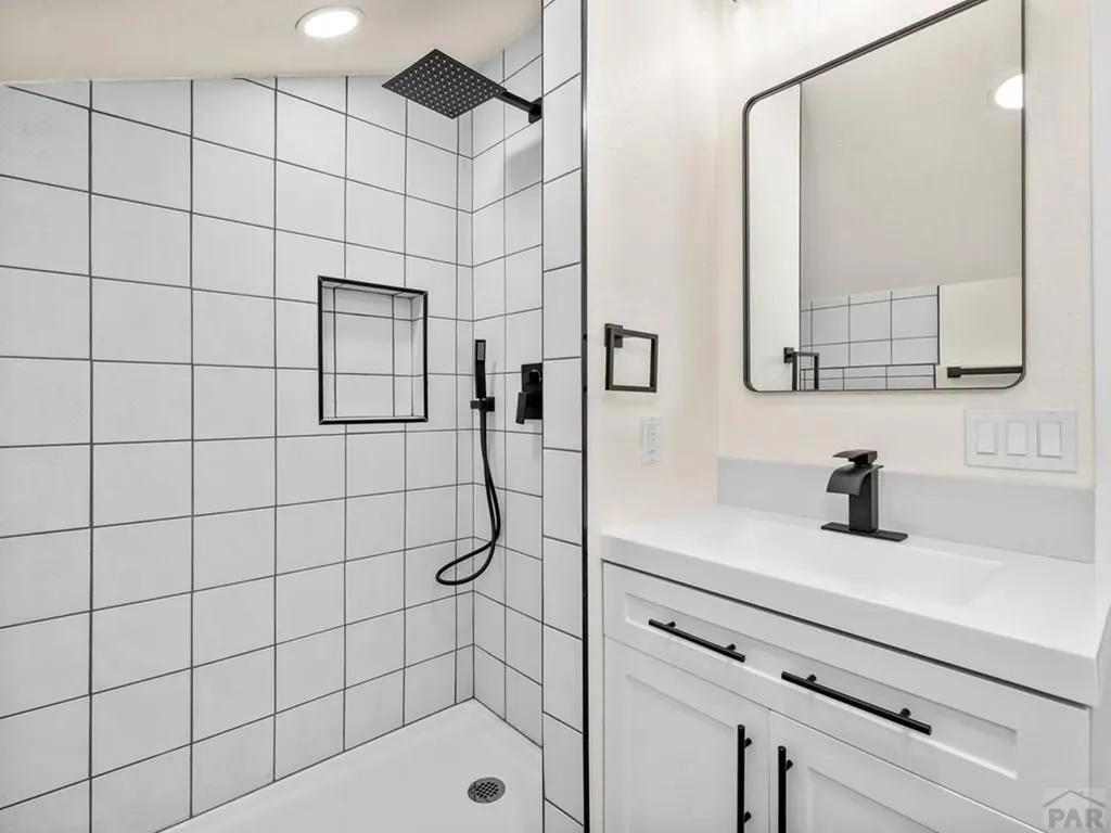 906 E 6th Street Pueblo CO 81001