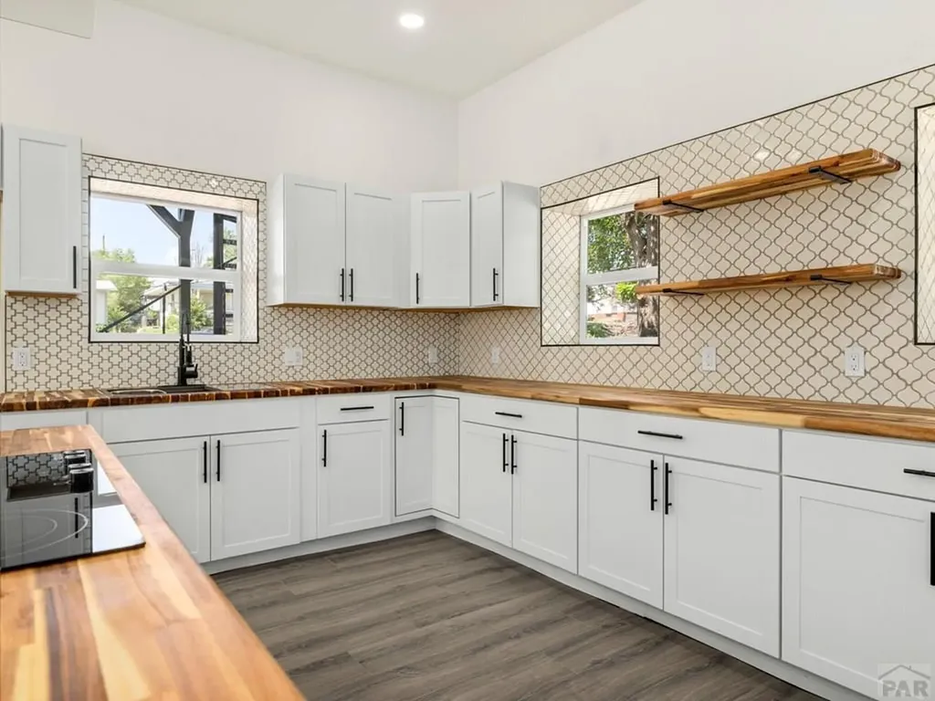 906 E 6th Street Pueblo CO 81001