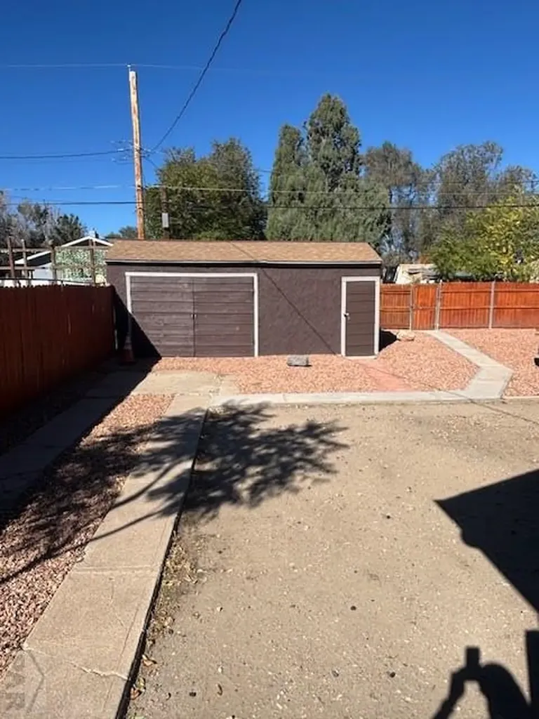 1925 E 9th Street Pueblo CO 81005