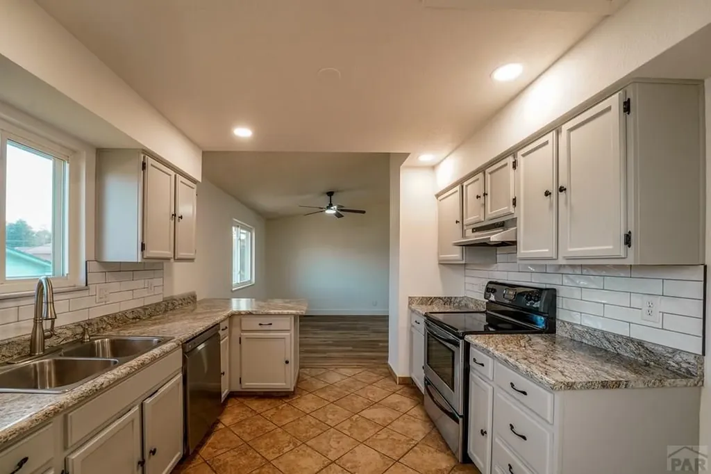 303 Starlite Drive Pueblo CO 81005