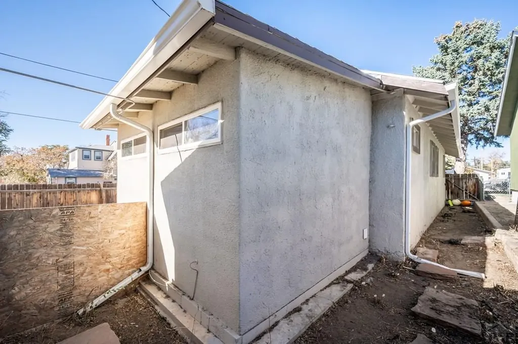 1302 E 10th Street Pueblo CO 81001