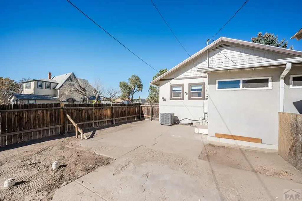 1302 E 10th Street Pueblo CO 81001