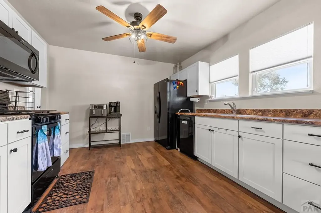 1302 E 10th Street Pueblo CO 81001