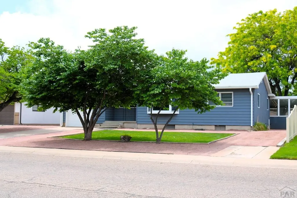 62 Amherst Avenue Pueblo CO 81005