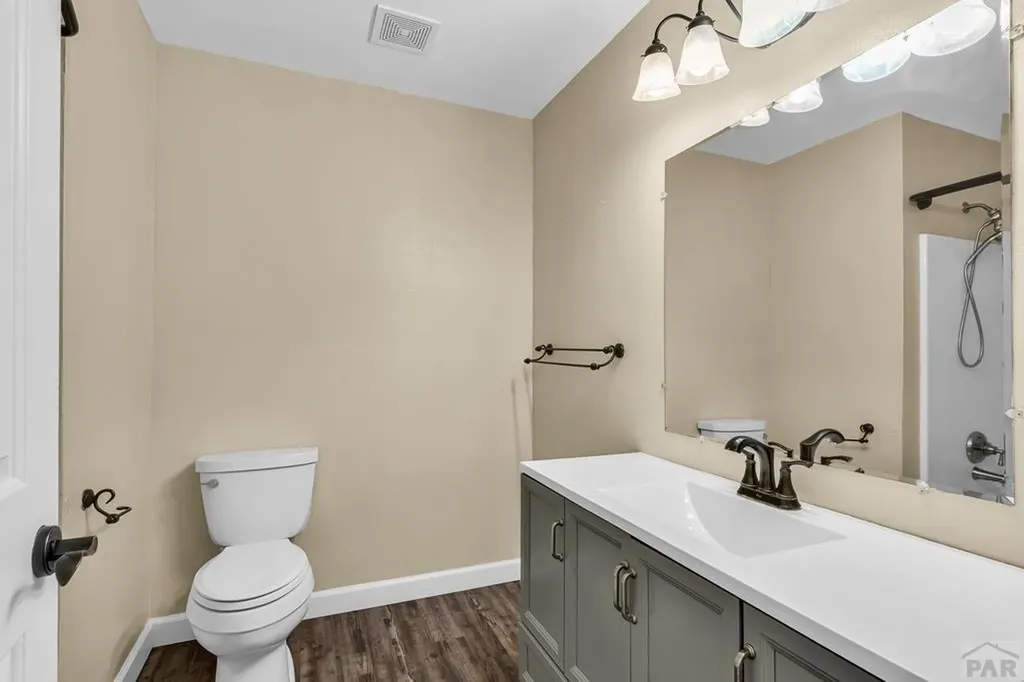 12 9th Avenue Penrose CO 81240