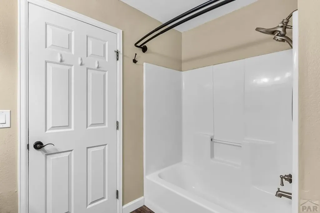 12 9th Avenue Penrose CO 81240