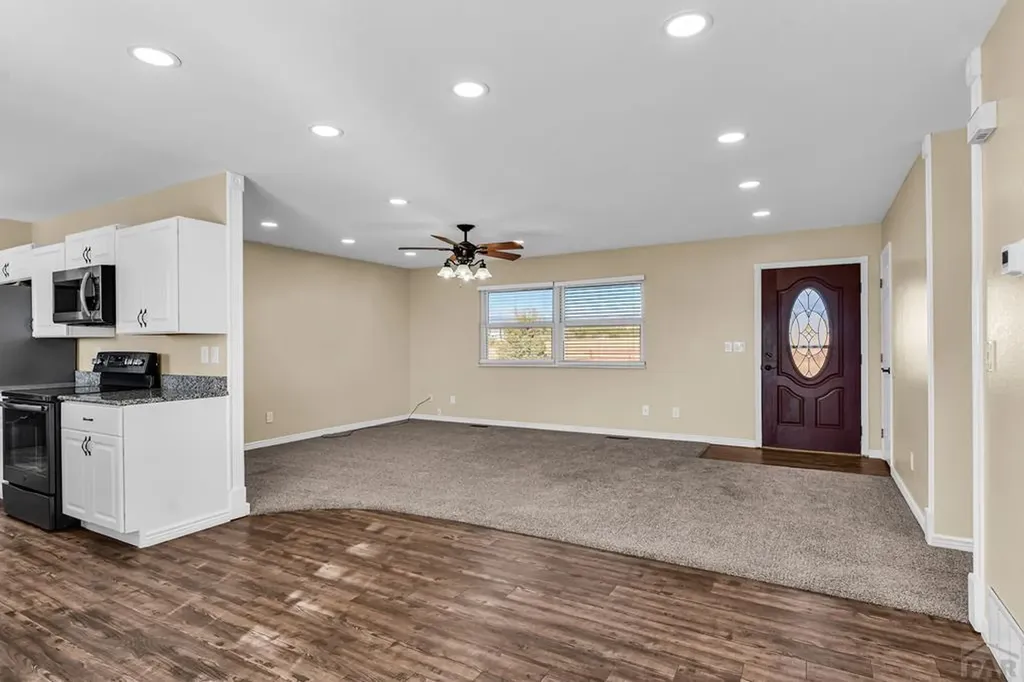 12 9th Avenue Penrose CO 81240