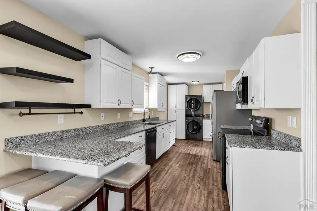 12 9th Avenue Penrose CO 81240