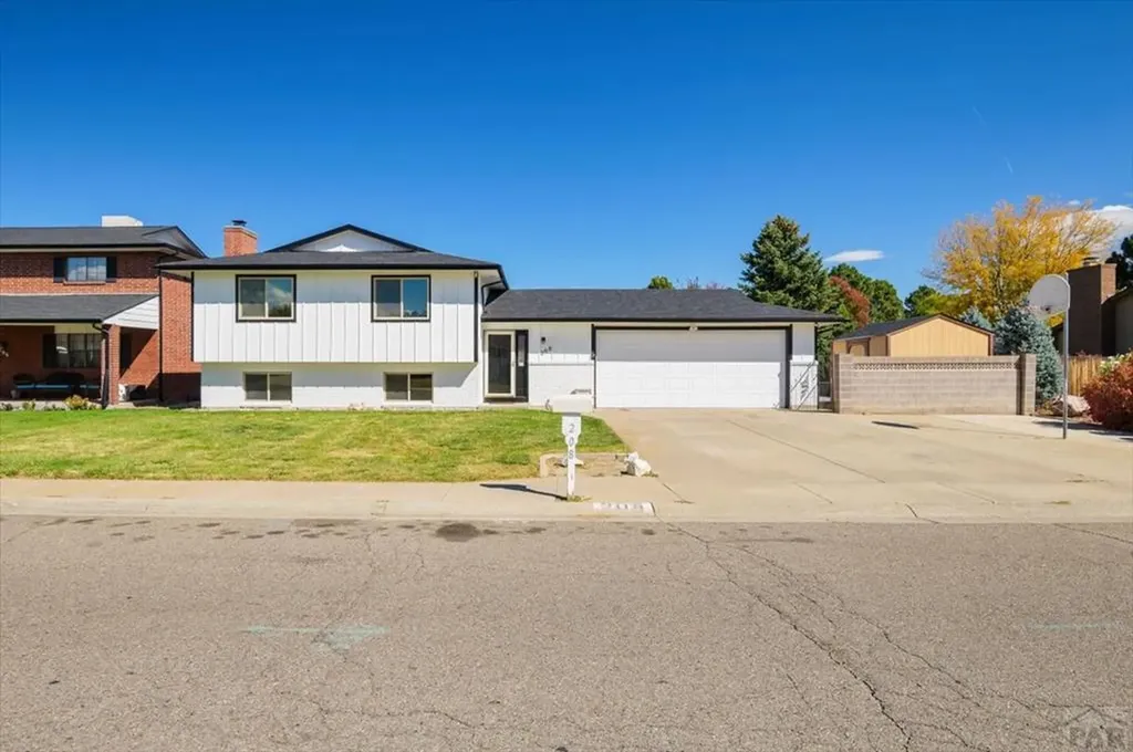 208 Starlite Drive Pueblo CO 81005