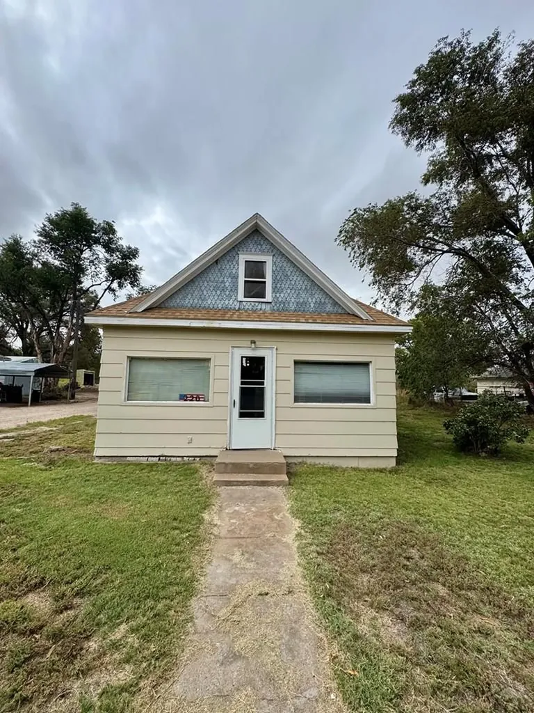 214-220 Ash Avenue La Junta CO 81050