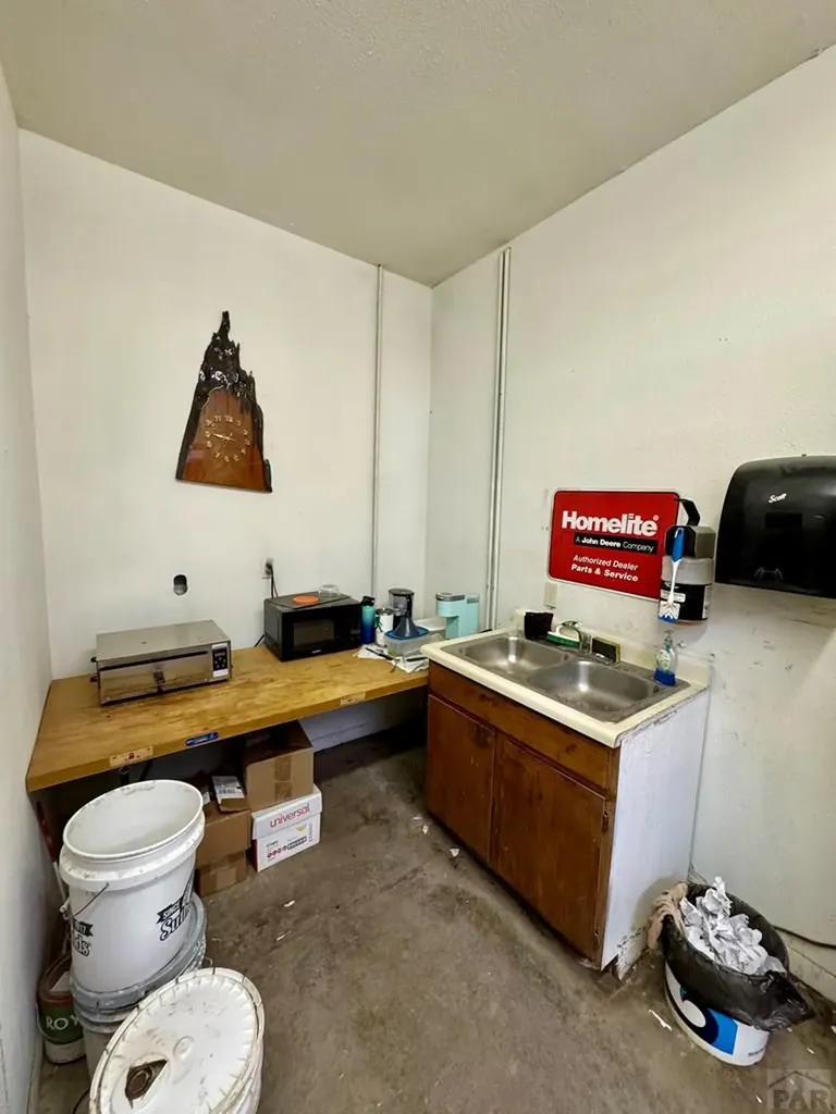 214-220 Ash Avenue La Junta CO 81050