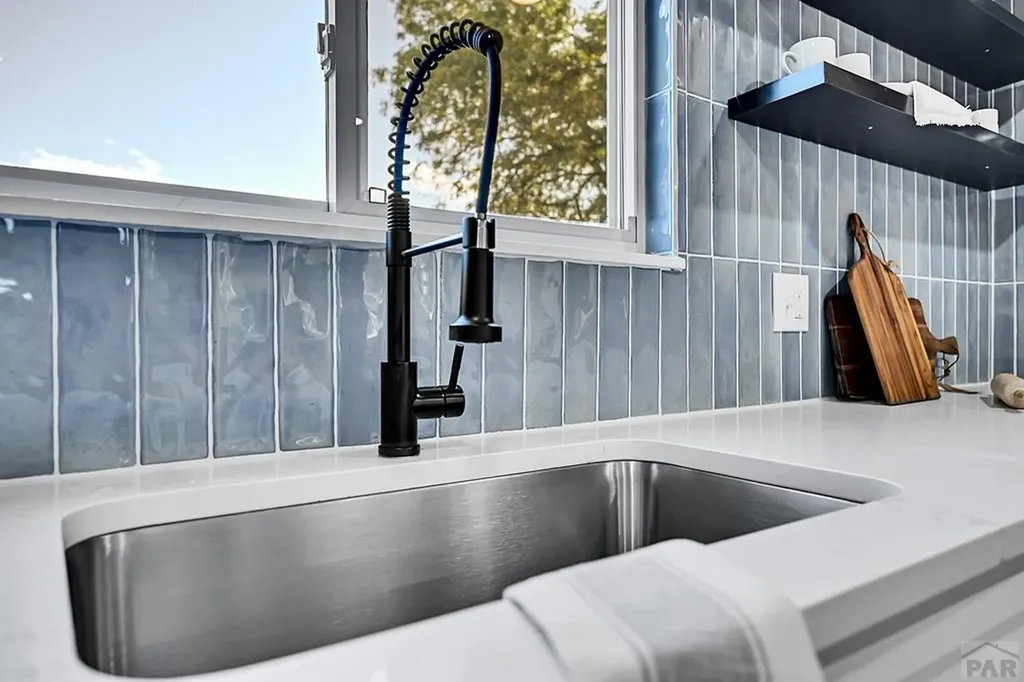 28 Pennwood Lane Pueblo CO 81005