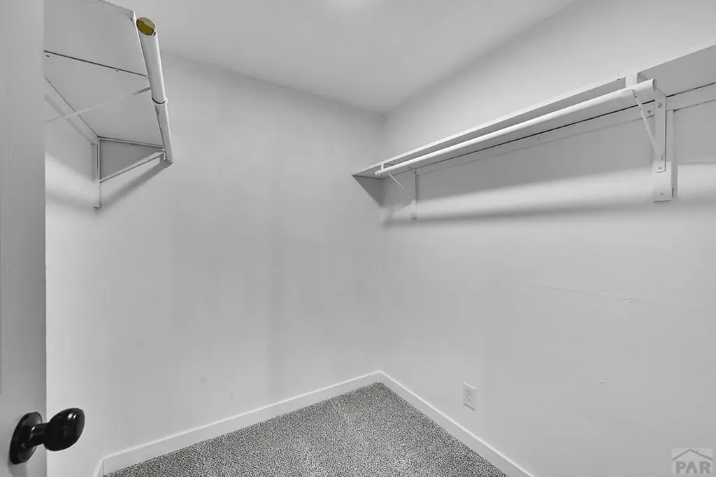 28 Pennwood Lane Pueblo CO 81005