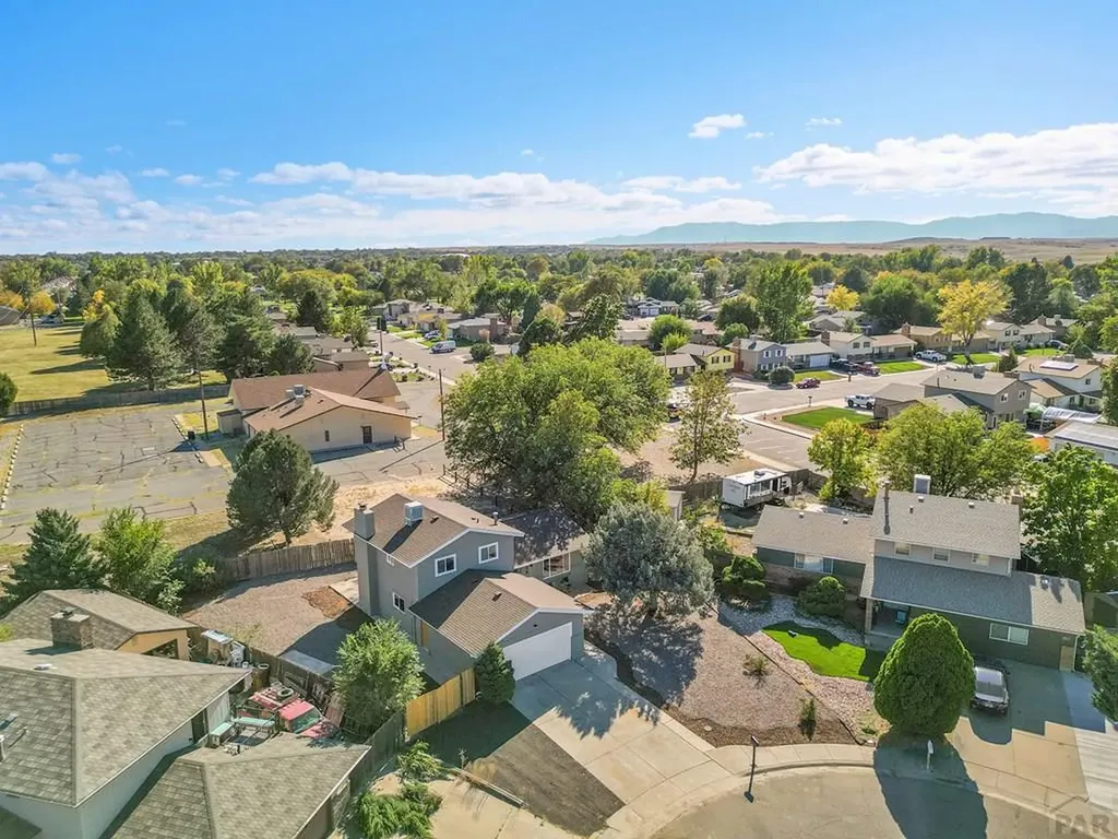 28 Pennwood Lane Pueblo CO 81005