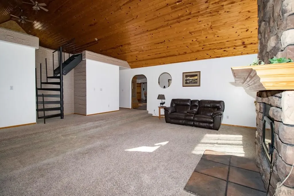 1785 County Road 120 Penrose CO 81240