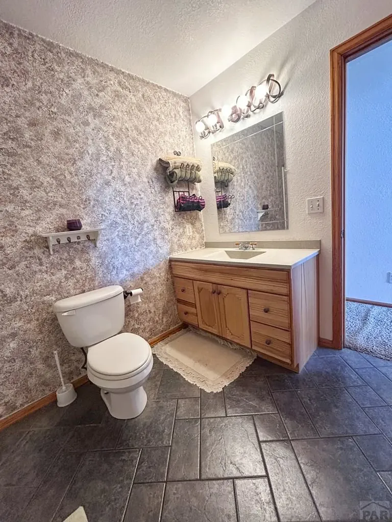 1785 County Road 120 Penrose CO 81240