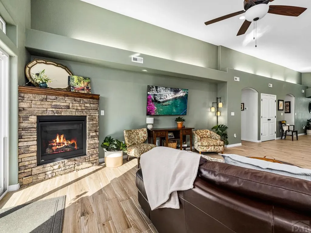 803 Thorncrest Drive Pueblo CO 81005