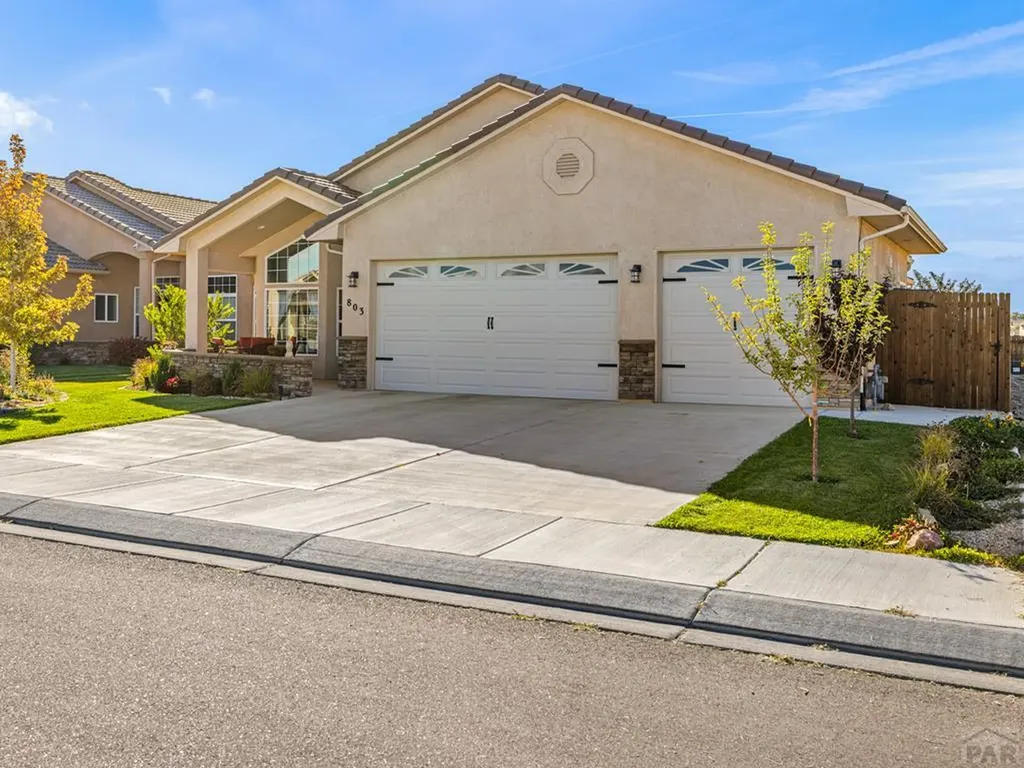 803 Thorncrest Drive Pueblo CO 81005