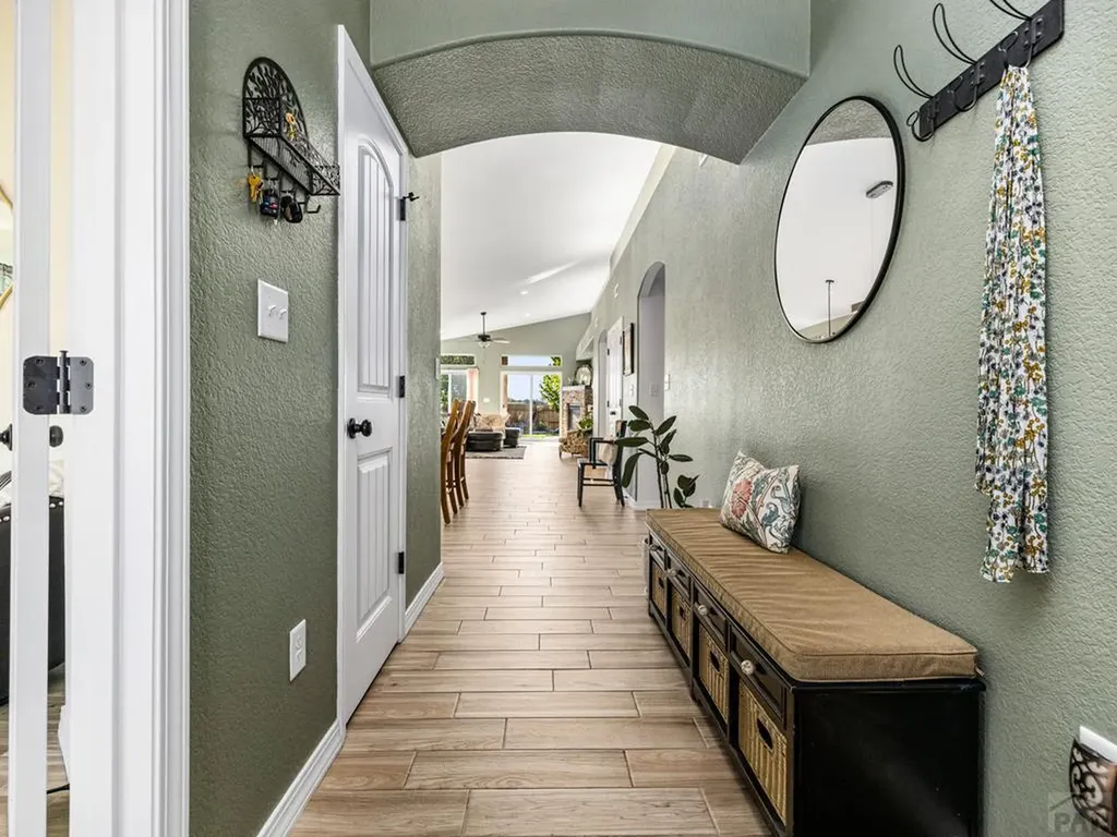 803 Thorncrest Drive Pueblo CO 81005