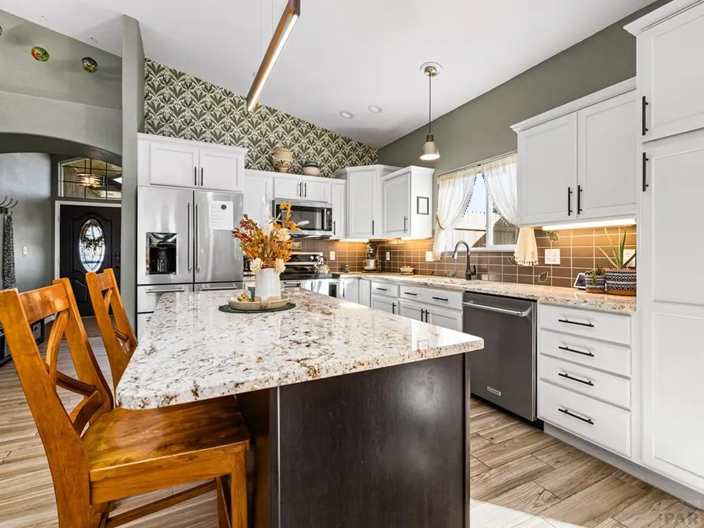 803 Thorncrest Drive Pueblo CO 81005