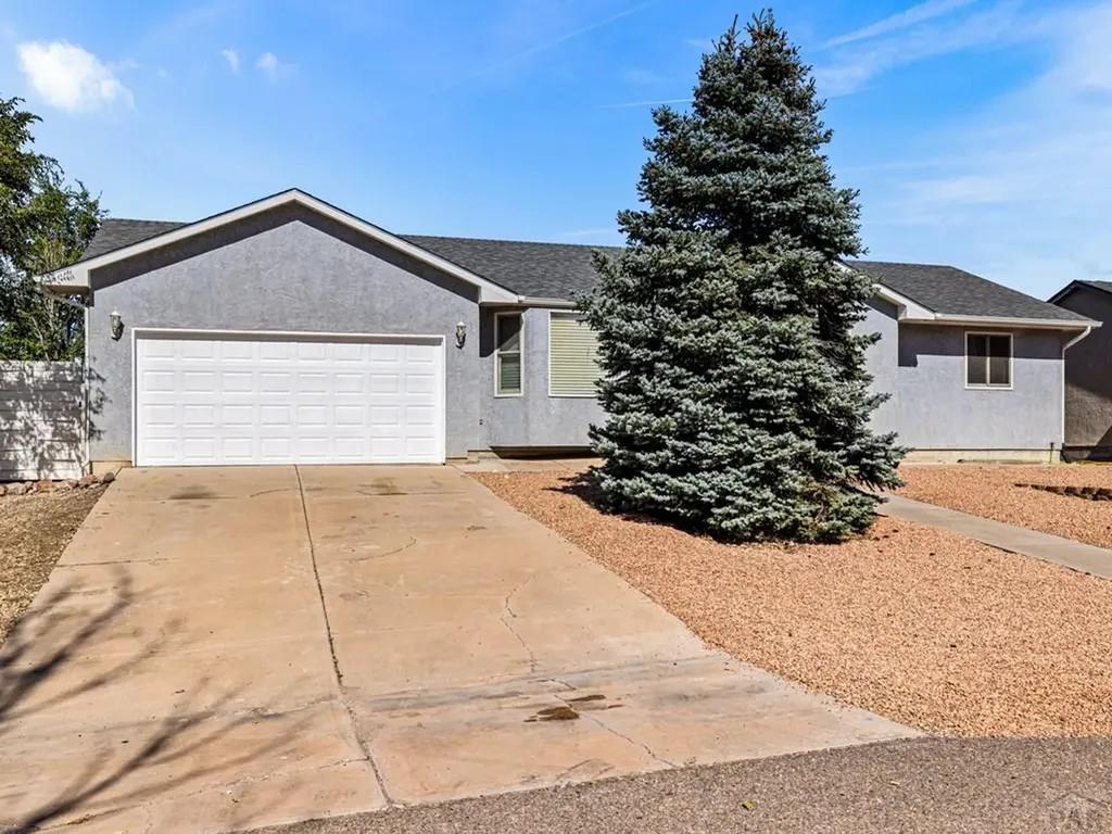 662 S Granby Lane Pueblo West CO 81007