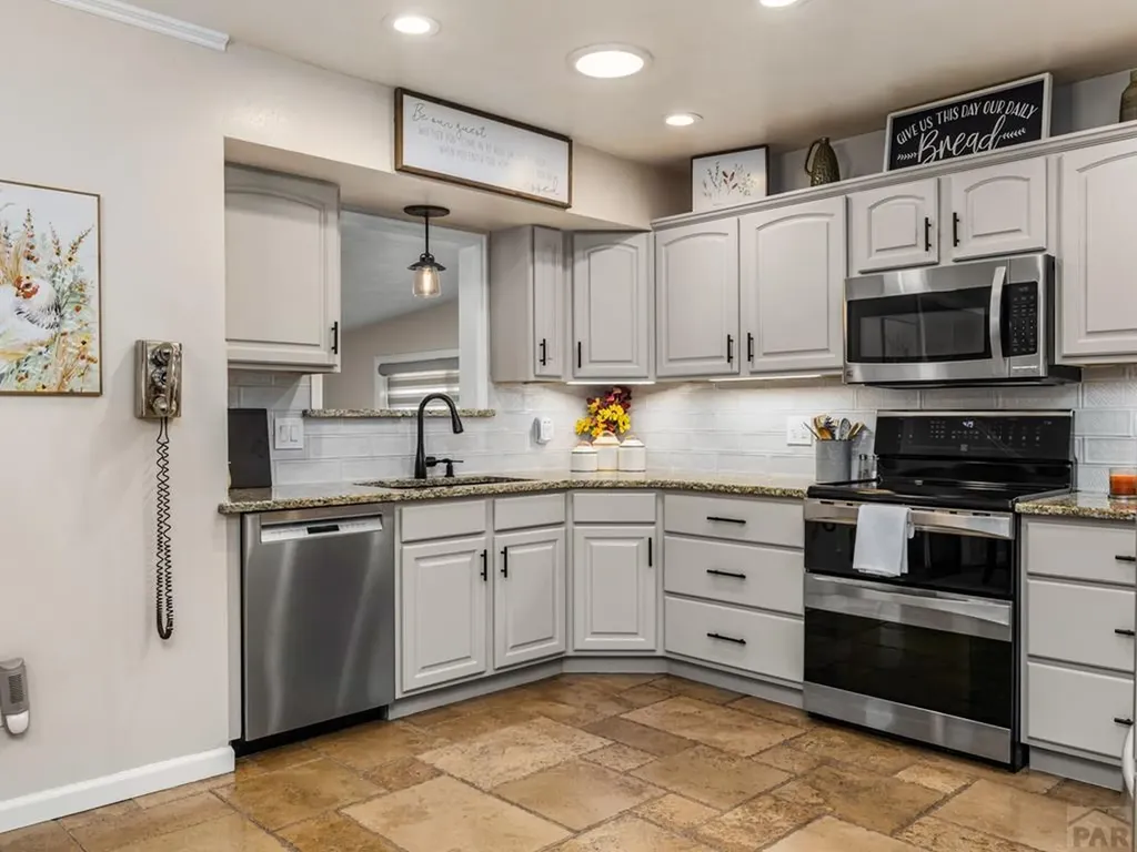 25 Ibis Lane Pueblo CO 81005