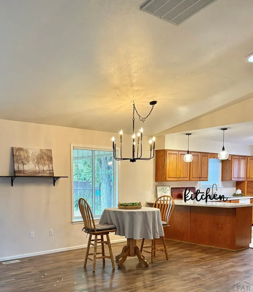 204 Bridle Trail Pueblo CO 81005