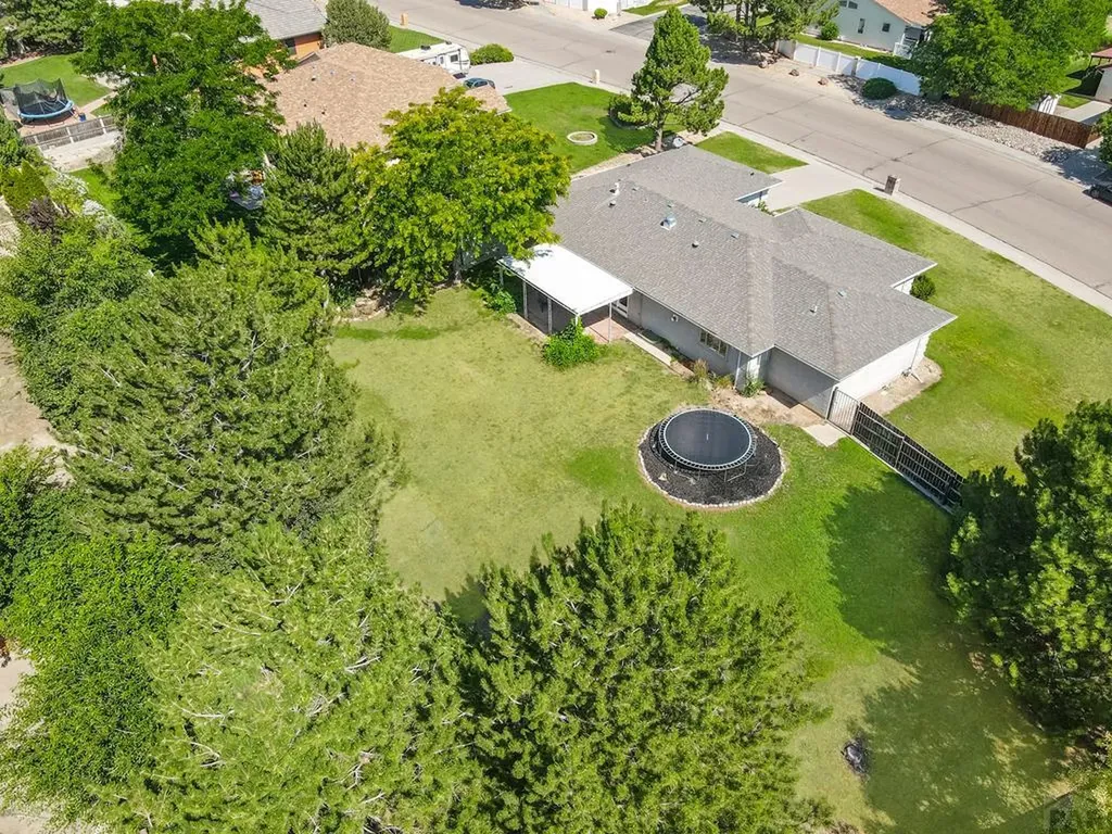 204 Bridle Trail Pueblo CO 81005