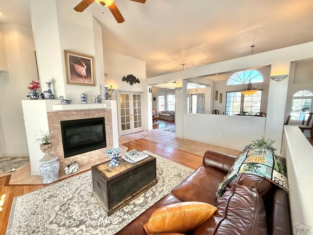 194 Bridle Trail Pueblo CO 81005