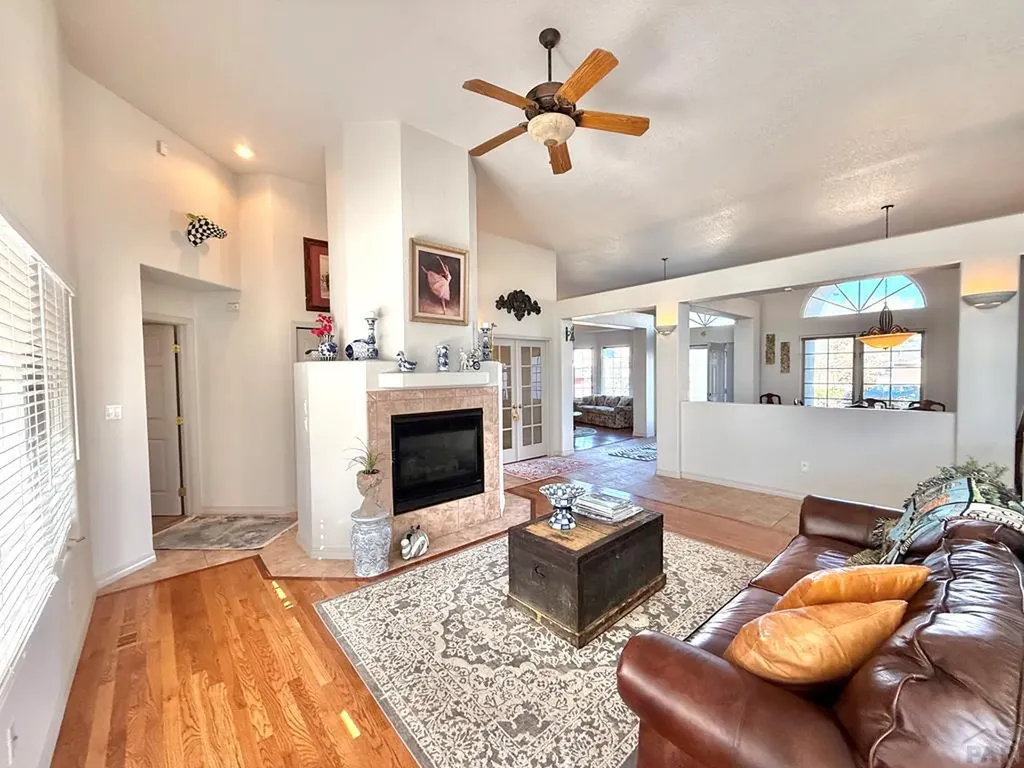 194 Bridle Trail Pueblo CO 81005