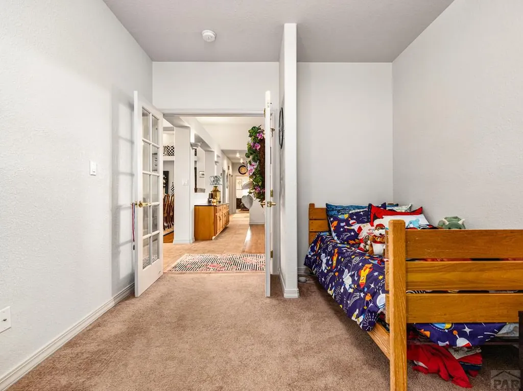 194 Bridle Trail Pueblo CO 81005