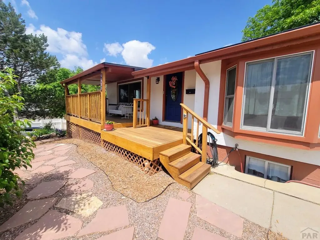 2115 Rangeview Drive Pueblo CO 81008