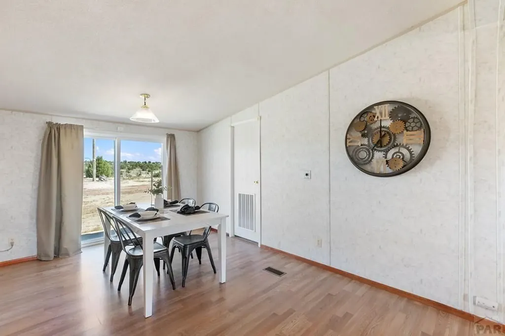 358 13th Street Penrose CO 81240