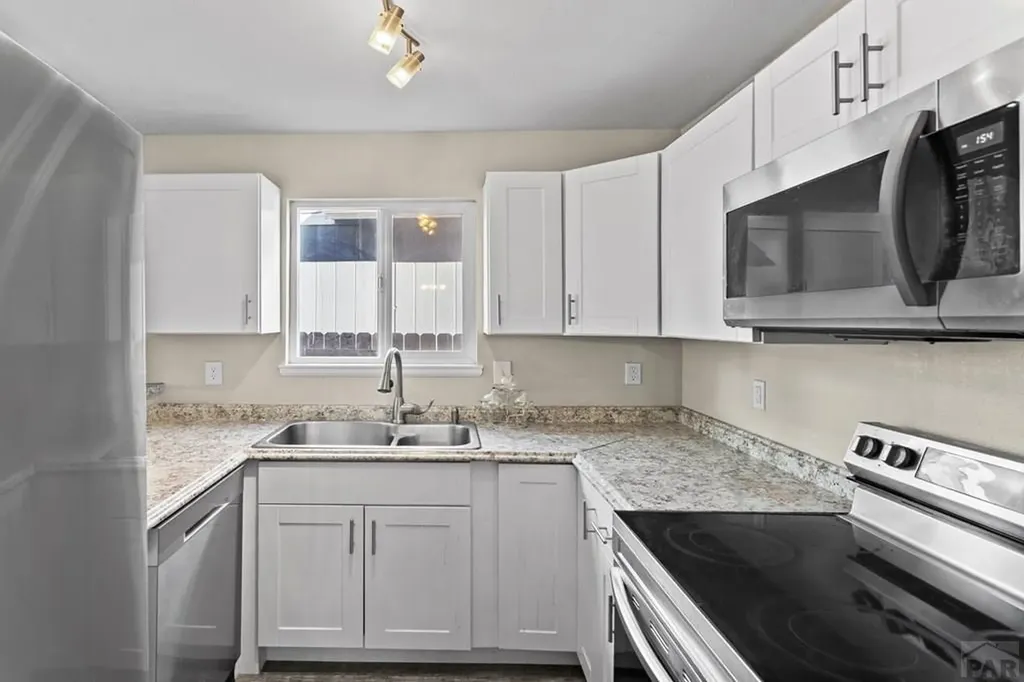 4511 Sunnyhill Drive Colorado Springs CO 80916