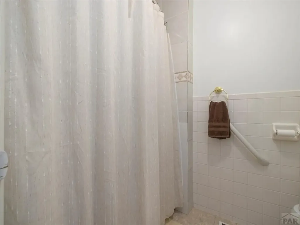 207 Autobee Lane Avondale CO 81022